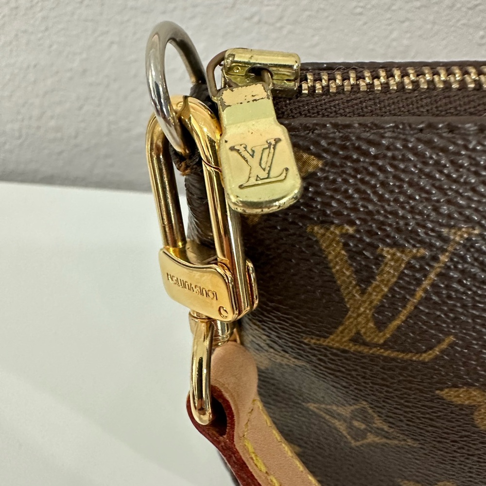 Louis Vuitton Pouchette with Cross Body Strap - Picture 3 of 15